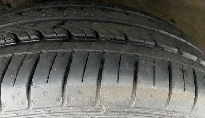 2016 Maruti Baleno DELTA PETROL 1.2, Petrol, Manual, 93,024 km, Left Rear Tyre Tread