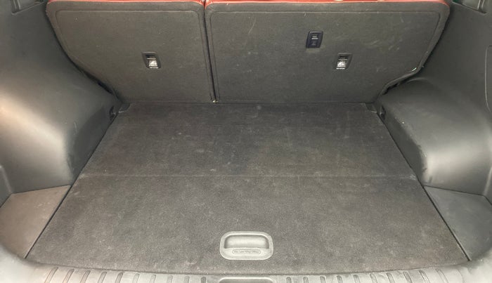 2018 Hyundai Tucson 2WD MT PETROL, Petrol, Manual, 33,151 km, Boot Inside