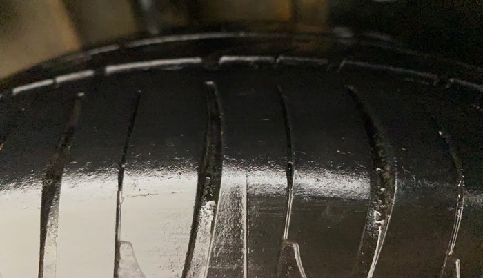 2018 Tata Tiago XZA PETROL, Petrol, Automatic, 67,928 km, Right Rear Tyre Tread