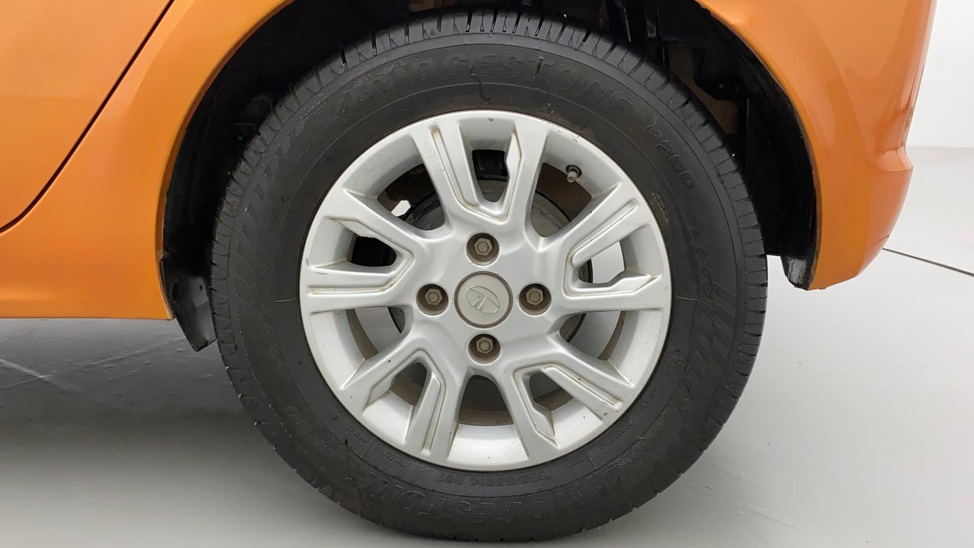 2018 Tata Tiago XZA PETROL, Petrol, Automatic, 67,928 km, Left Rear Wheel