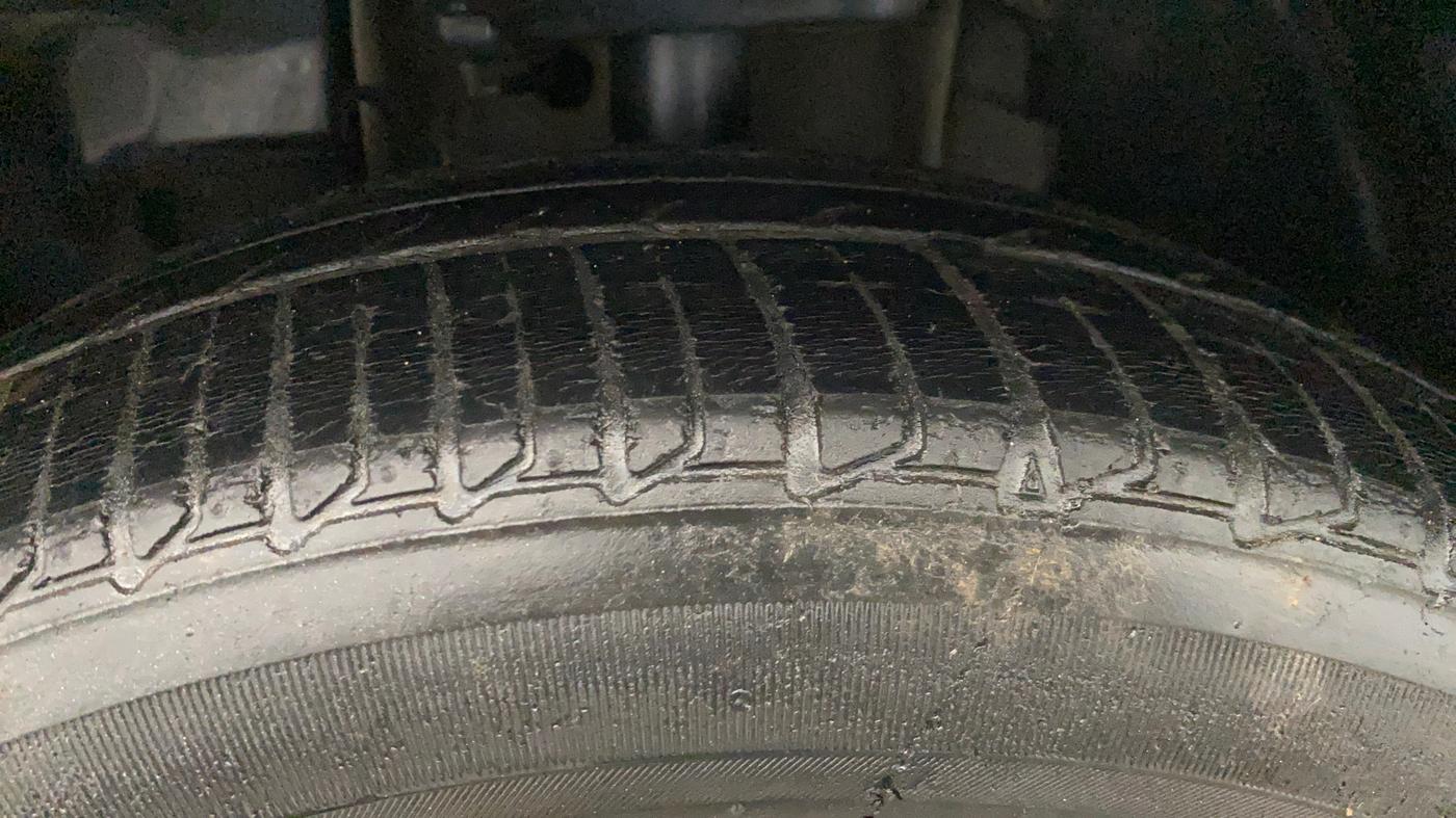 2017 Tata TIGOR XZ PETROL, Petrol, Manual, 47,384 km, Left Front Tyre Tread