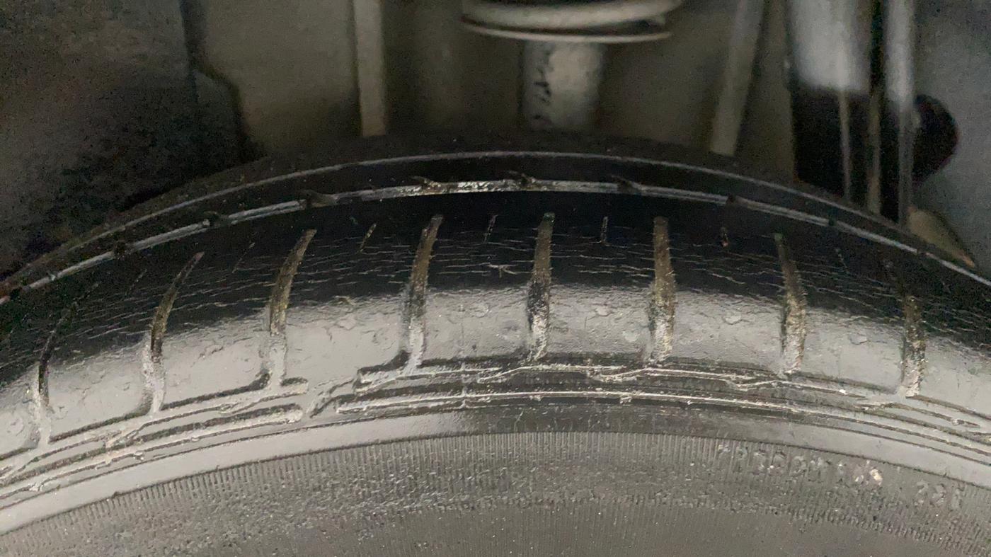 2017 Tata TIGOR XZ PETROL, Petrol, Manual, 47,384 km, Left Rear Tyre Tread