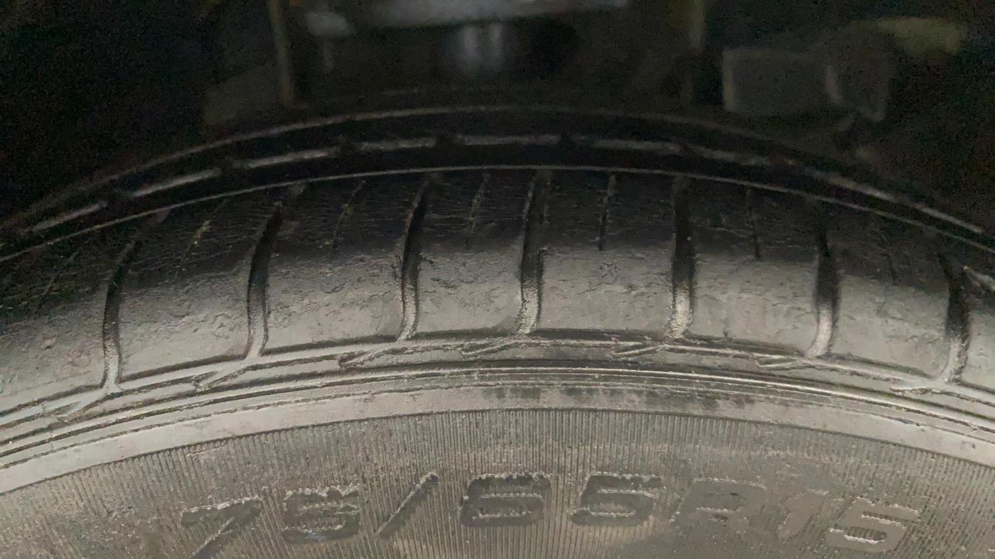 2017 Tata TIGOR XZ PETROL, Petrol, Manual, 47,384 km, Right Front Tyre Tread