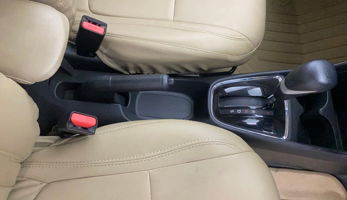 2024 Honda Amaze 1.2L I-VTEC VX CVT, Petrol, Automatic, 11,697 km, Gear Lever