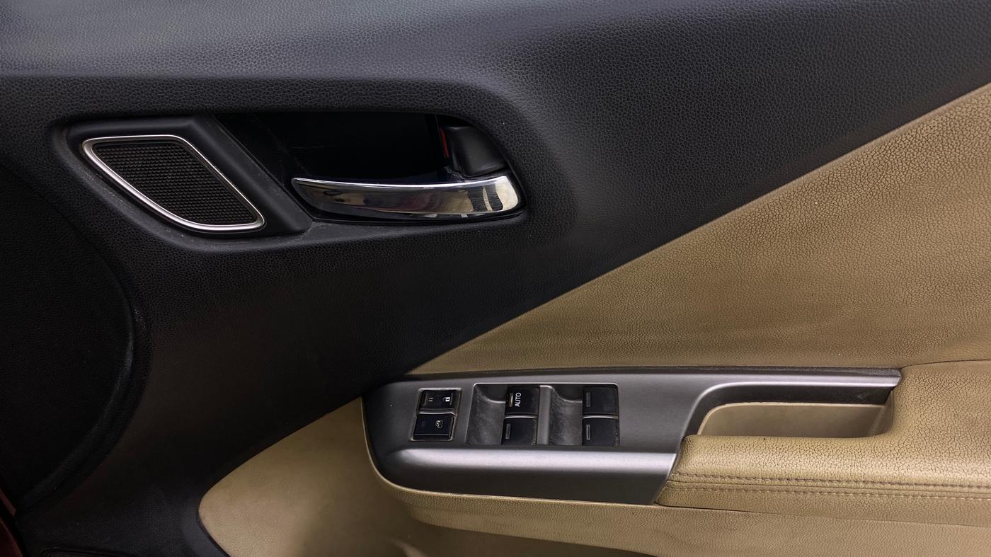 2018 Honda City 1.5L I-VTEC ZX CVT, Petrol, Automatic, 75,343 km, Driver Side Door Panels Control