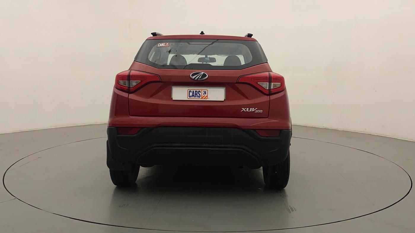 2022 Mahindra XUV300 W6 1.5 DIESEL, Diesel, Manual, 16,539 km, Back/Rear