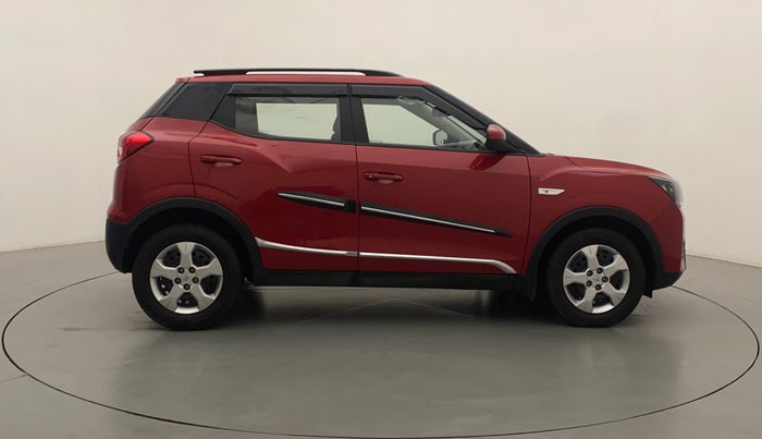 2022 Mahindra XUV300 W6 1.5 DIESEL, Diesel, Manual, 16,539 km, Right Side