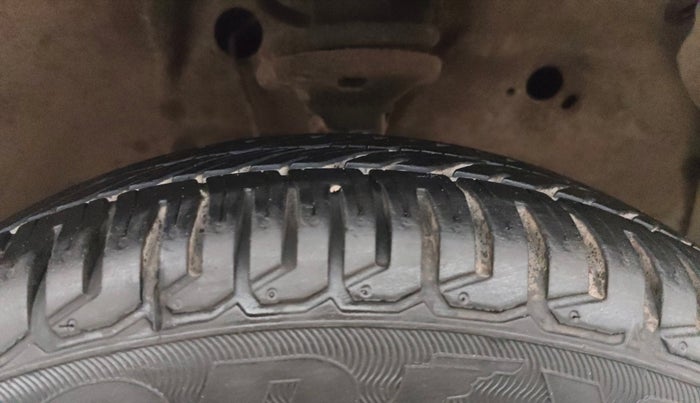 2018 Maruti Wagon R 1.0 VXI AMT, Petrol, Automatic, 41,948 km, Right Front Tyre Tread