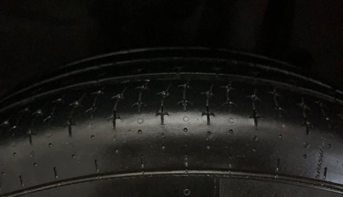 2019 Maruti Swift LXI, Petrol, Manual, 47,053 km, Left Rear Tyre Tread