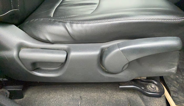 2017 Honda WR-V 1.2L I-VTEC VX MT, Petrol, Manual, 55,570 km, Driver Side Adjustment Panel