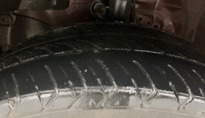 2014 Honda Amaze 1.2L I-VTEC S, Petrol, Manual, 62,634 km, Left Front Tyre Tread