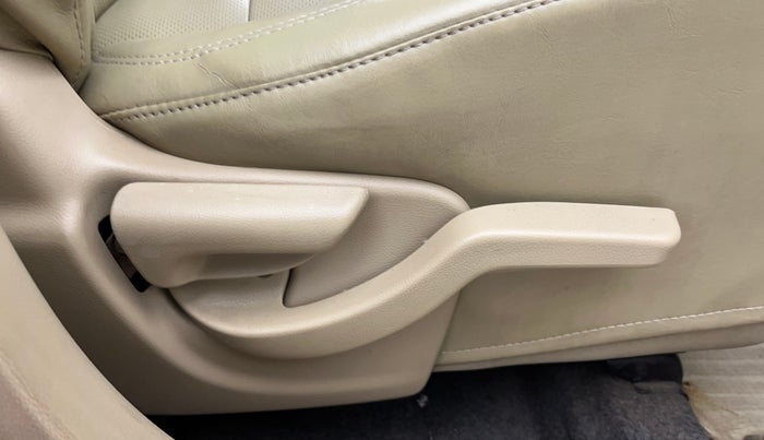 2014 Honda Amaze 1.2L I-VTEC S, Petrol, Manual, 62,634 km, Driver Side Adjustment Panel