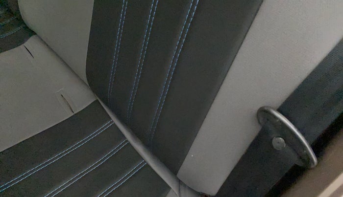 2013 Maruti Alto 800 LXI CNG, CNG, Manual, 13,826 km, Second-row left seat - Belt buckle missing