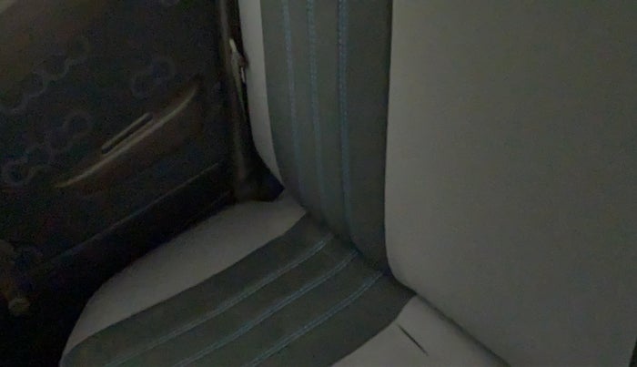 2013 Maruti Alto 800 LXI CNG, CNG, Manual, 13,826 km, Second-row right seat - Belt buckle missing