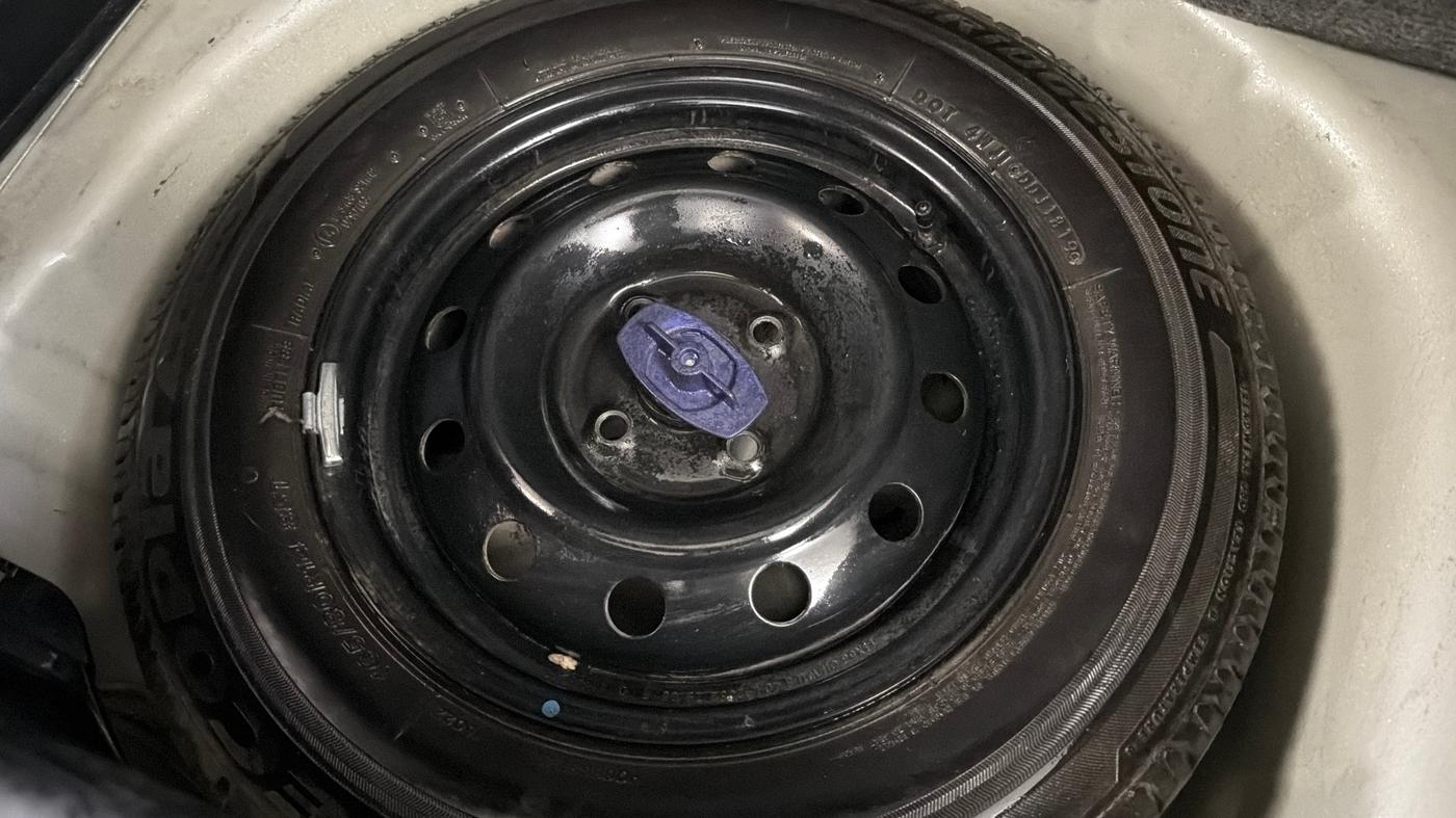 2019 Maruti Swift VXI AMT, Petrol, Automatic, 44,527 km, Spare Tyre