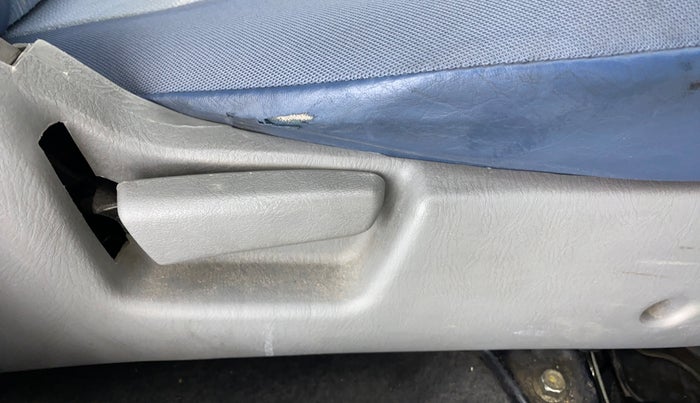 2011 Maruti Alto K10 VXI P, Petrol, Manual, 28,590 km, Driver Side Adjustment Panel