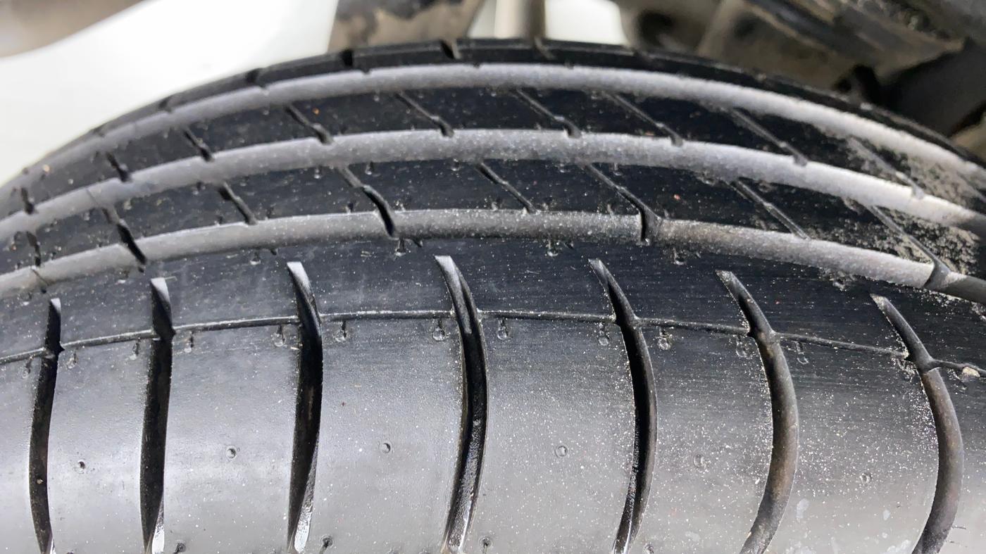 2011 Maruti Alto K10 VXI P, Petrol, Manual, 28,590 km, Right Rear Tyre Tread