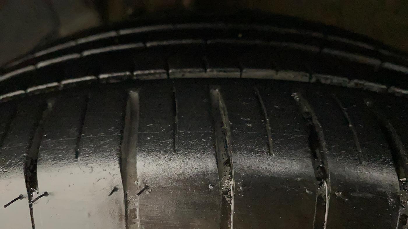 2020 Maruti Baleno ZETA CVT PETROL 1.2, Petrol, Automatic, 15,020 km, Left Front Tyre Tread