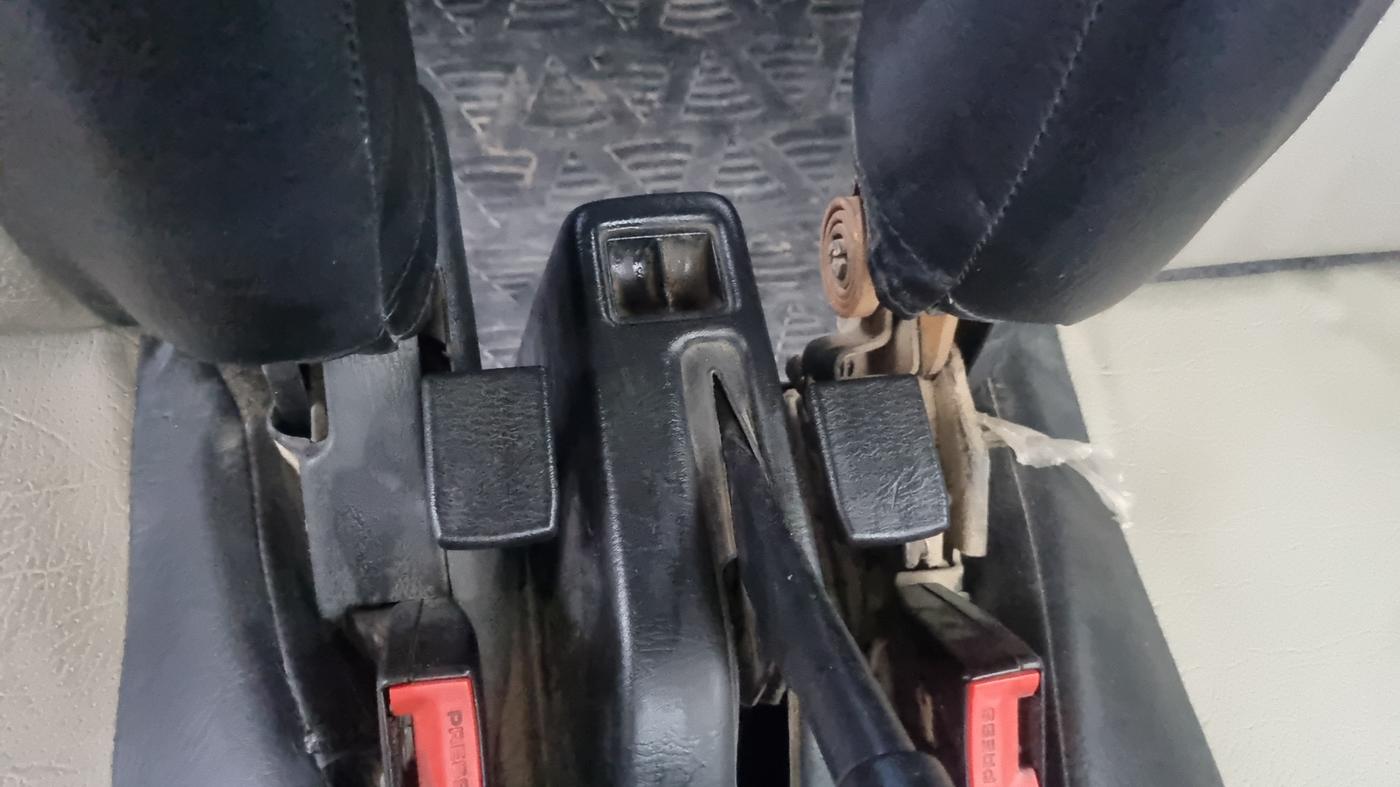 2021 Maruti Eeco 5 STR WITH A/C+HTR CNG, CNG, Manual, 1,20,611 km, Driver Side Adjustment Panel