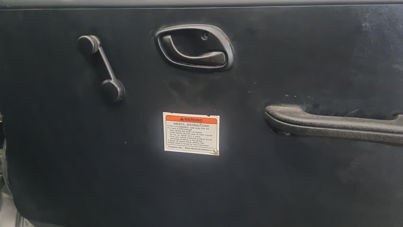 2021 Maruti Eeco 5 STR WITH A/C+HTR CNG, CNG, Manual, 1,20,611 km, Driver Side Door Panels Control