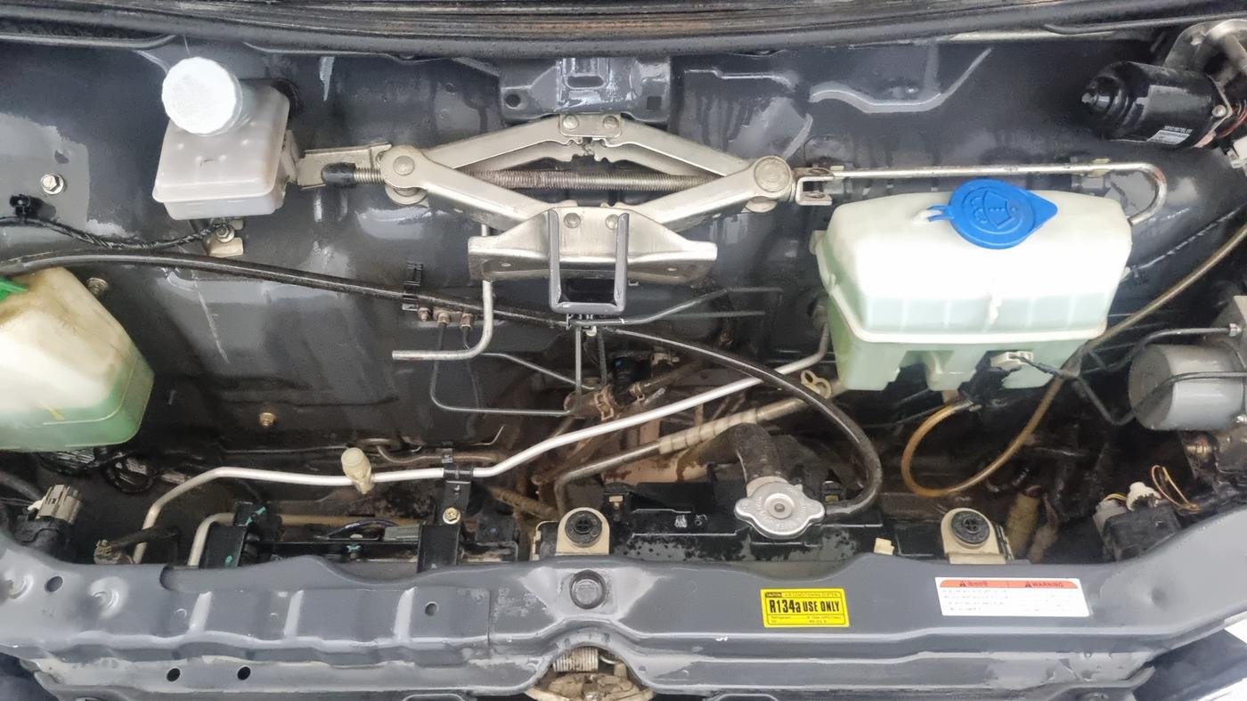 2021 Maruti Eeco 5 STR WITH A/C+HTR CNG, CNG, Manual, 1,20,611 km, Engine View