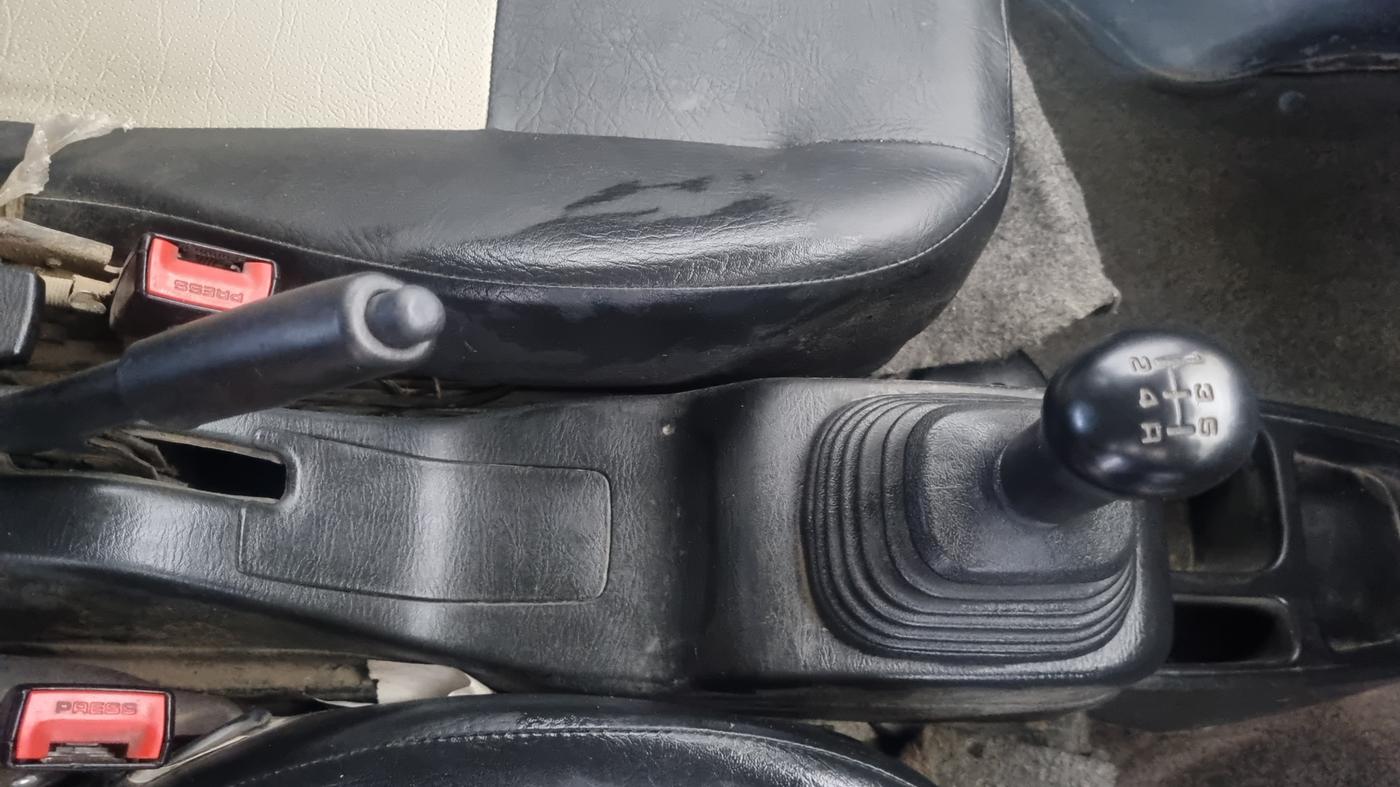 2021 Maruti Eeco 5 STR WITH A/C+HTR CNG, CNG, Manual, 1,20,611 km, Gear Lever