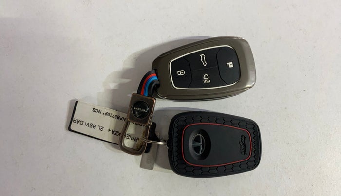 2022 Tata Harrier XZA PLUS 2.0L DARK EDITION, Diesel, Automatic, 54,957 km, Key Close Up