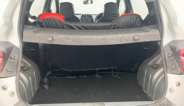 2017 Renault Kwid RXT 1.0 AMT (O), Petrol, Automatic, 71,680 km, Boot Inside