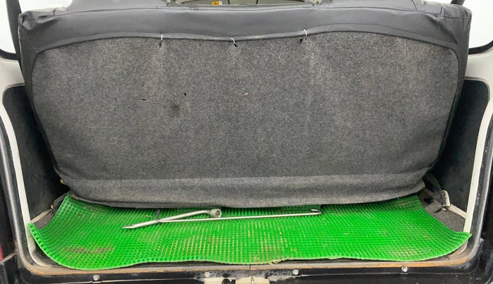 2023 Maruti Eeco 7 STR STD 1.2, Petrol, Manual, 50,063 km, Boot Inside