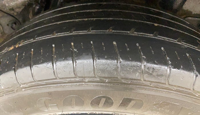 2021 Hyundai VENUE S 1.2, Petrol, Manual, 68,826 km, Left Rear Tyre Tread