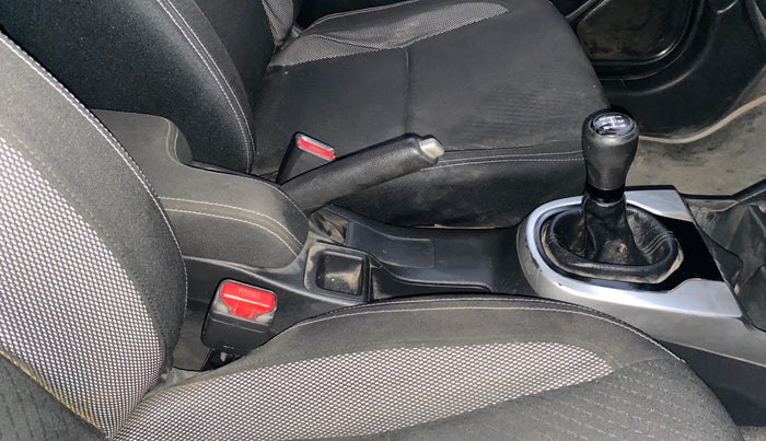 2017 Honda WR-V 1.2L I-VTEC VX MT, Petrol, Manual, 35,194 km, Gear Lever