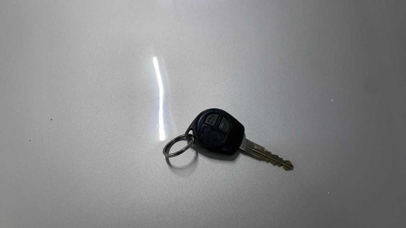 2019 Maruti Swift VXI AMT, Petrol, Automatic, 39,948 km, Key Close Up