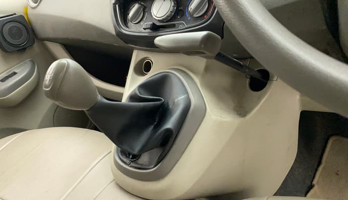 2014 Datsun Go T, Petrol, Manual, 65,039 km, Gear Lever