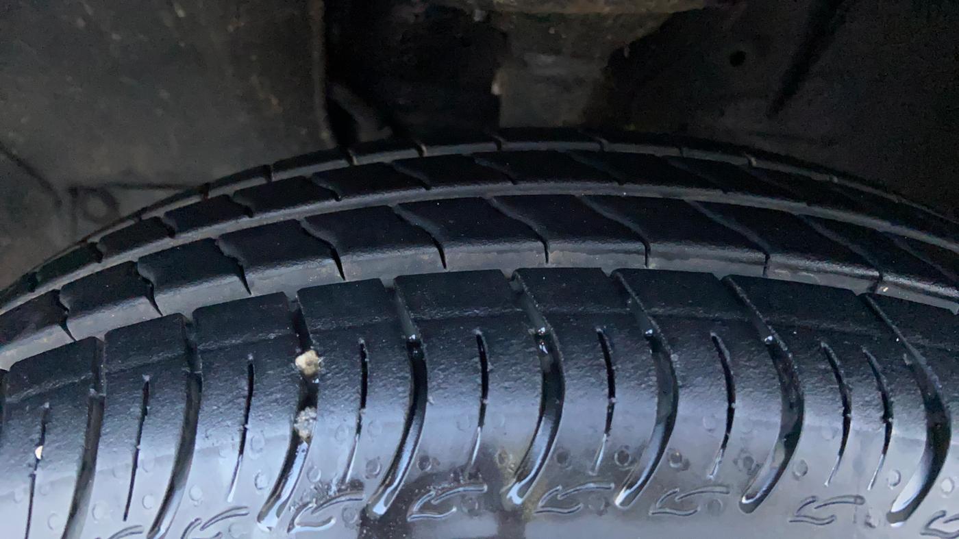2025 Maruti New Wagon-R ZXI PLUS 1.2 AMT DUAL TONE, Petrol, Automatic, 2,773 km, Left Front Tyre Tread
