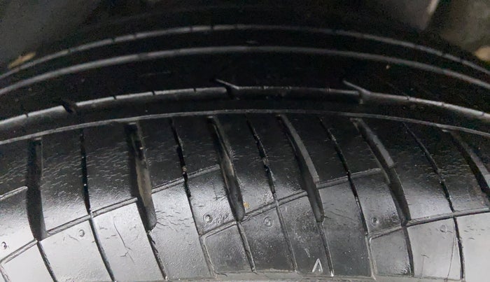 2018 Hyundai Verna 1.6 SX VTVT AT (O), Petrol, Automatic, 14,187 km, Left Rear Tyre Tread