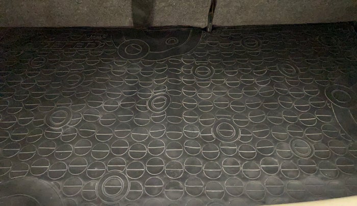 2014 Maruti Celerio VXI AMT, Petrol, Automatic, 98,847 km, Boot Inside