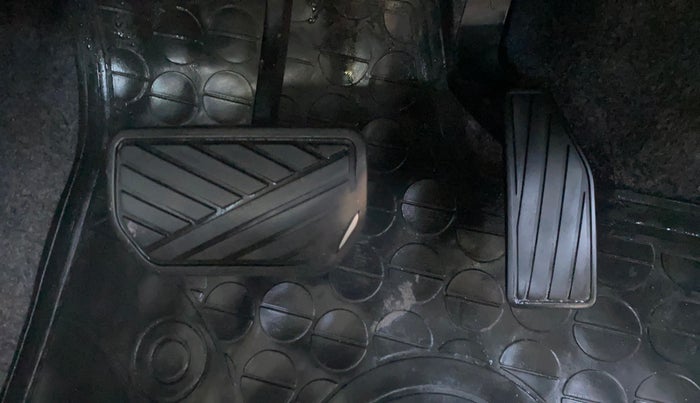 2014 Maruti Celerio VXI AMT, Petrol, Automatic, 98,847 km, Pedals