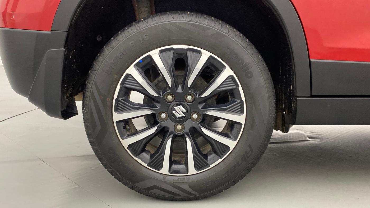 2020 Maruti Vitara Brezza ZXI+ AT SHVS DUAL TONE, Petrol, Automatic, 14,792 km, Right Rear Wheel