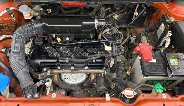 2020 Maruti Vitara Brezza ZXI+ AT SHVS DUAL TONE, Petrol, Automatic, 14,792 km, Open Bonet