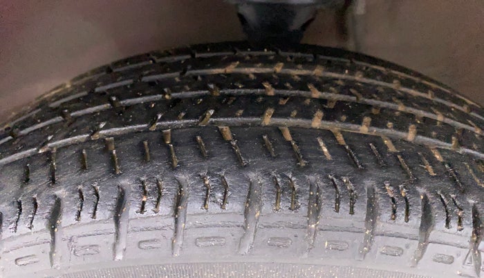 2016 Maruti Alto K10 VXI AMT P, Petrol, Automatic, 58,585 km, Left Front Tyre Tread