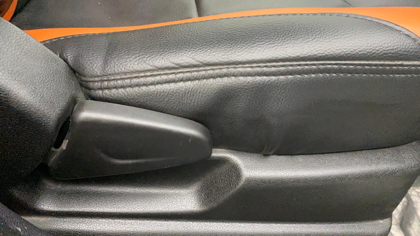 2021 Renault Kwid CLIMBER 1.0 AMT (O), Petrol, Automatic, 9,090 km, Driver Side Adjustment Panel