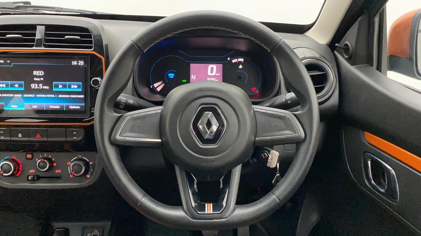 2021 Renault Kwid CLIMBER 1.0 AMT (O), Petrol, Automatic, 9,090 km, Steering Wheel Close Up