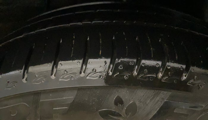 2023 Tata ALTROZ XZ Plus (S) Dark Edition, Petrol, Manual, 9,701 km, Left Rear Tyre Tread