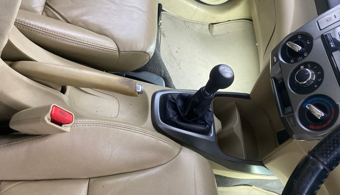 2013 Honda City 1.5L I-VTEC V MT, Petrol, Manual, 1,36,396 km, Gear Lever