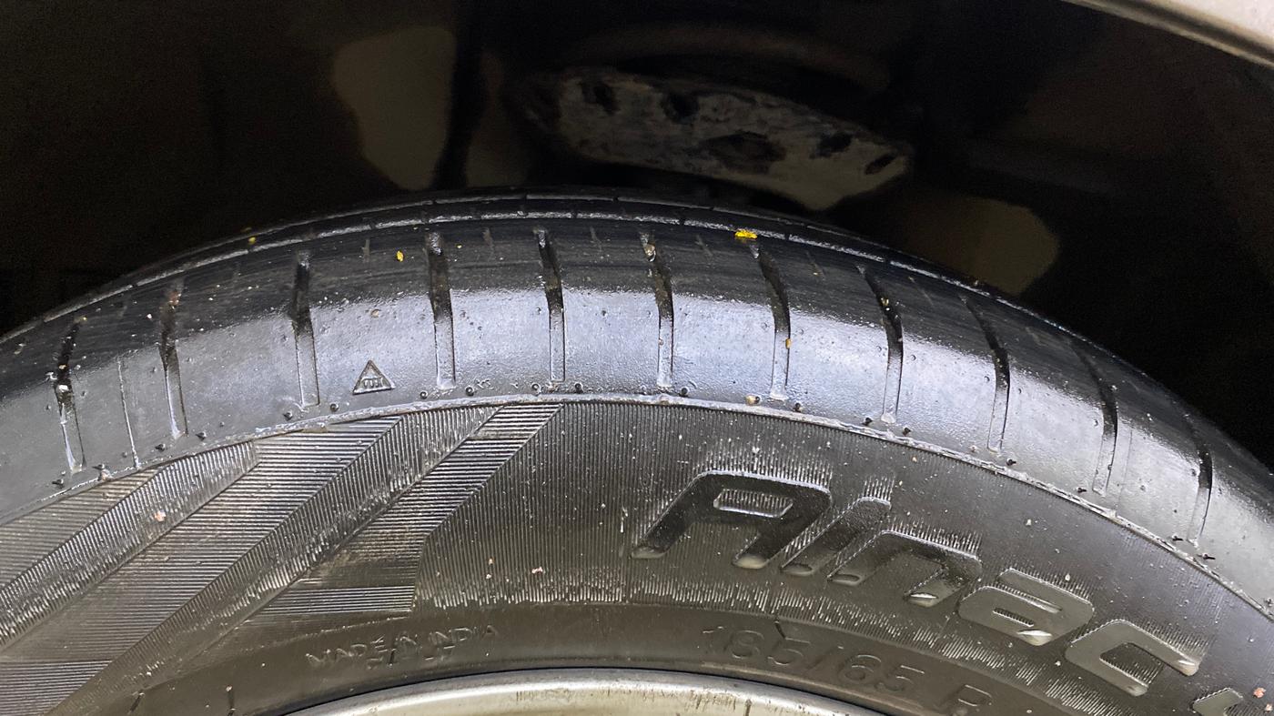 2013 Honda City 1.5L I-VTEC V MT, Petrol, Manual, 1,36,396 km, Left Front Tyre Tread