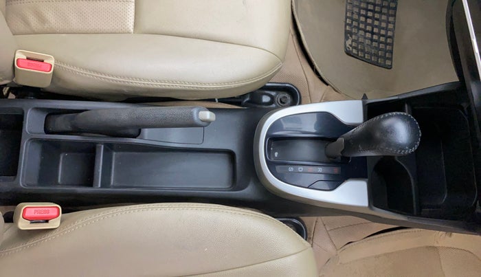 2017 Honda Jazz 1.2L I-VTEC V AT, Petrol, Automatic, 69,710 km, Gear Lever