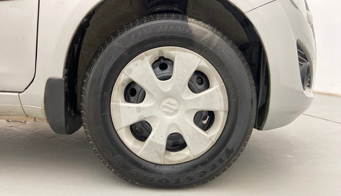 2013 Maruti Ritz VXI, Petrol, Manual, 33,748 km, Right Front Wheel