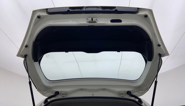2013 Maruti Swift VXI D, Petrol, Manual, 39,508 km, Boot Door Open