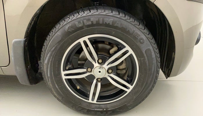 2022 Maruti New Wagon-R LXI CNG 1.0, CNG, Manual, 42,982 km, Right Front Wheel