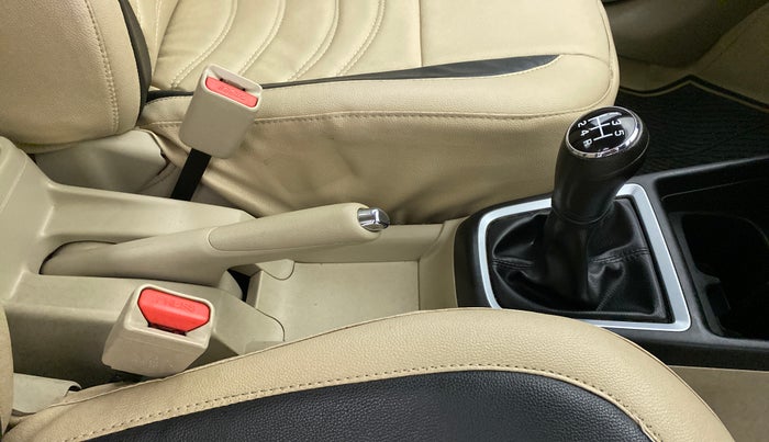 2018 Maruti Dzire VDI, Diesel, Manual, 72,764 km, Gear Lever